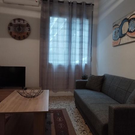 Tsantilis Down Town Apartment Kavala Bagian luar foto